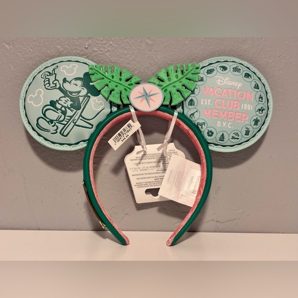 DVC Loungefly Minnie Mouse Headband Ears main image 14
